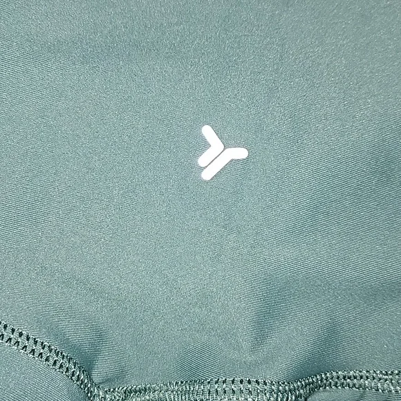 Old Navy Active Powersoft - Picture 4 of 8